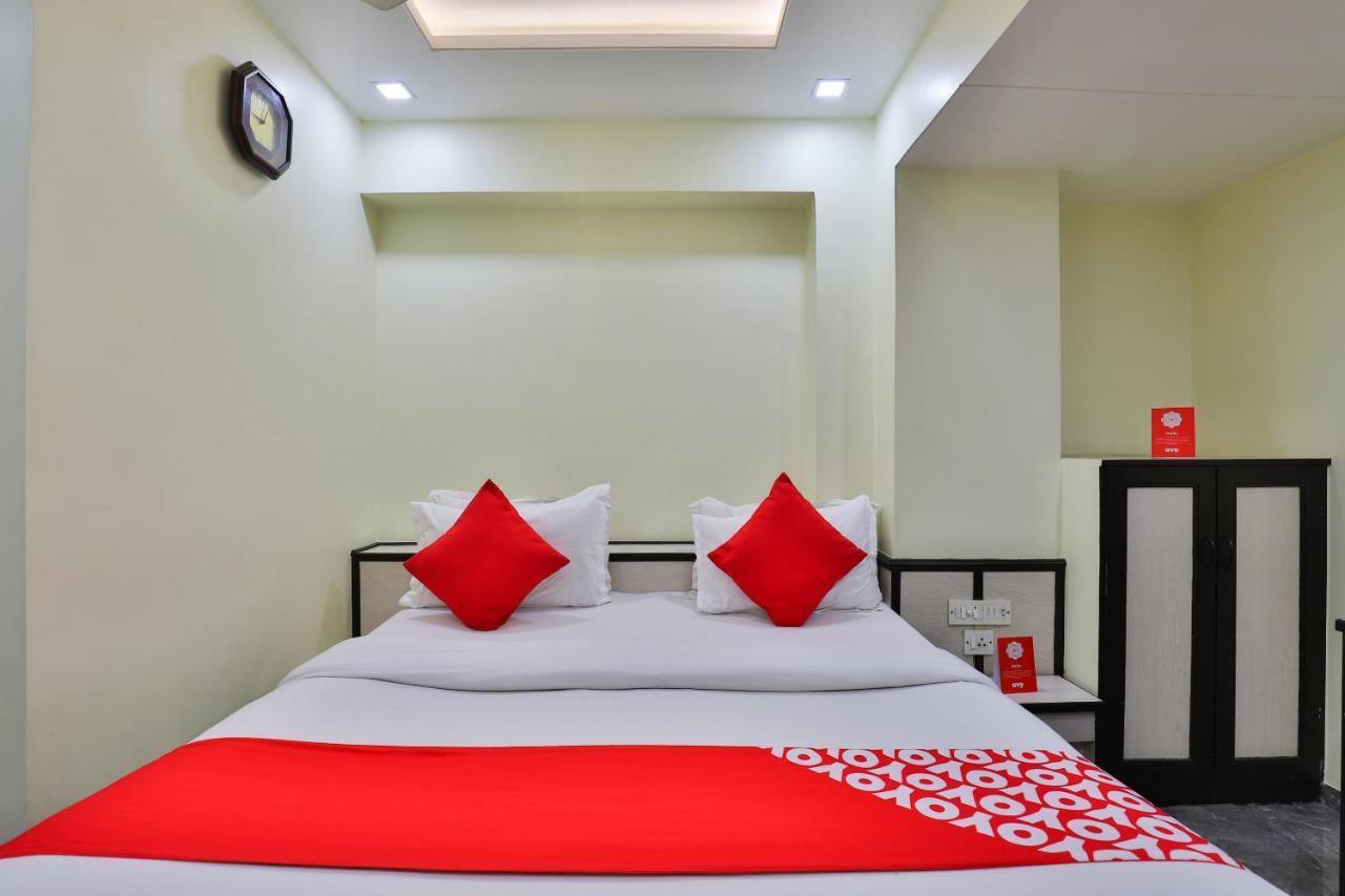 Oyo 17117 Hotel Rainbow Vadódara Exteriér fotografie